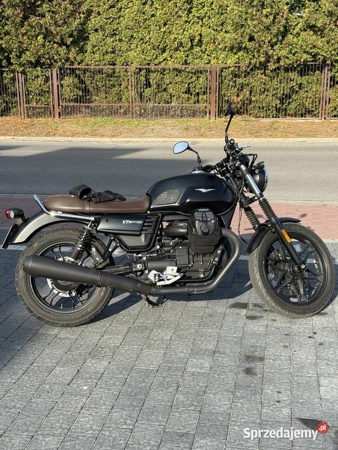 Moto Guzzi v7 stone iii 2017 Starachowice