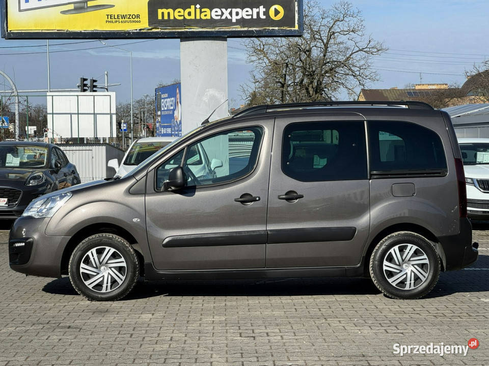Citroen Berlingo światła przeciwmgielne Suchy Las