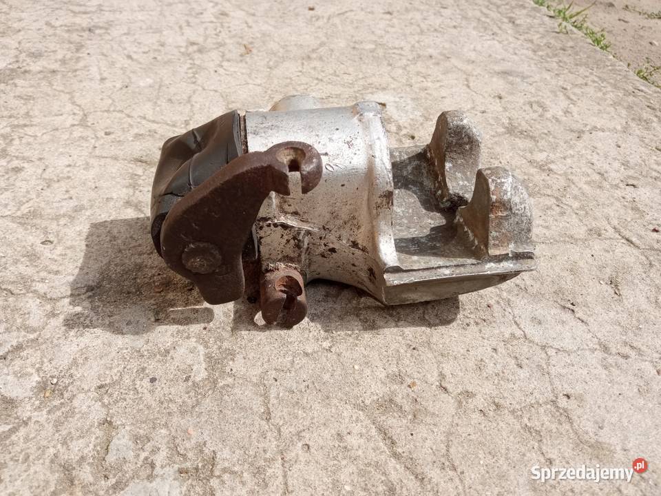 Zacisk hamulcowy tylny prawy Fiat 125p Ryki