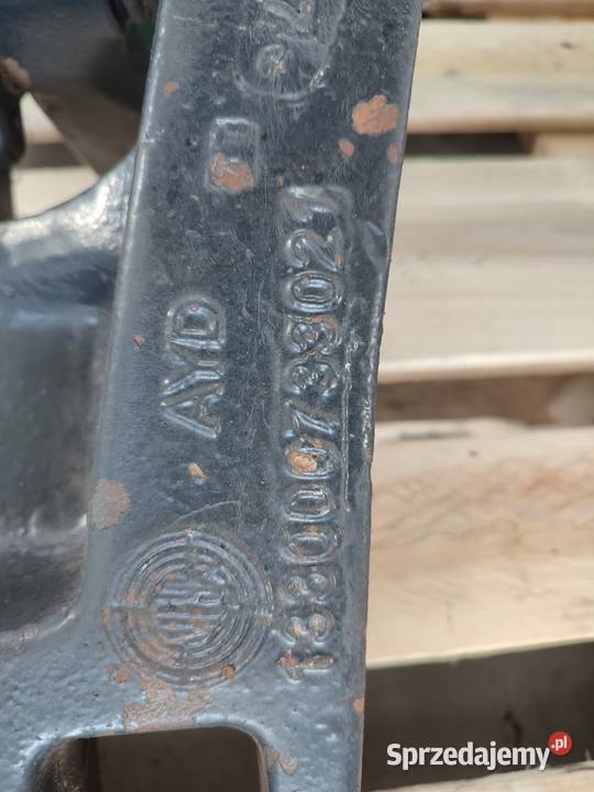 Podnośnik tylny 133000733021 DEUTZ FAHR AGROTRON Wilkowo