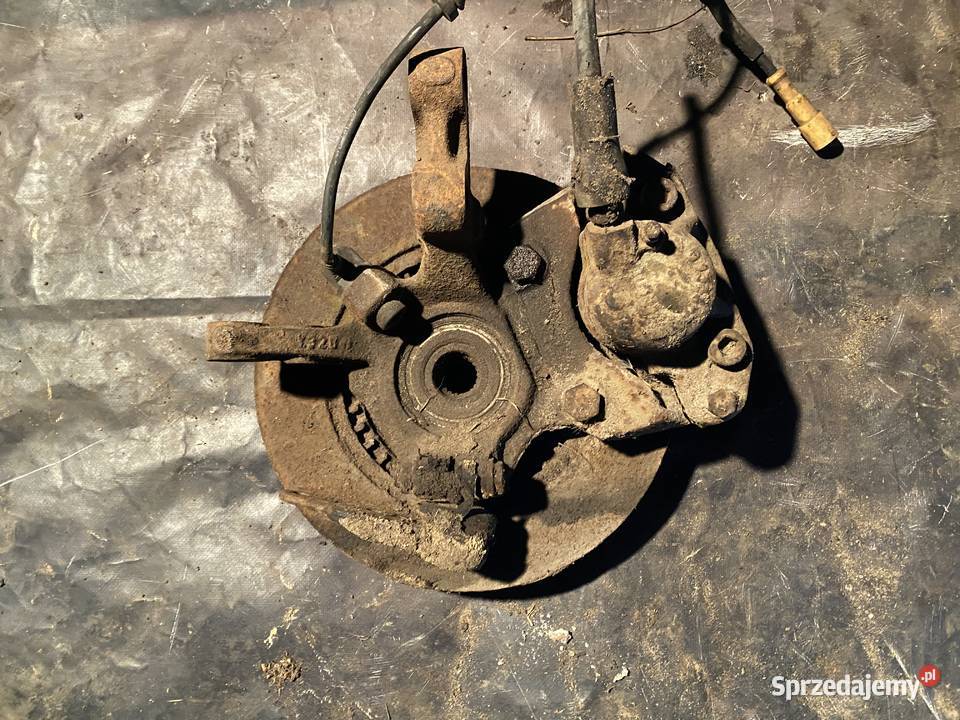 Zwrotnica lewa przednia Renault Clio II 15 dCi Ostrów Wielkopolski