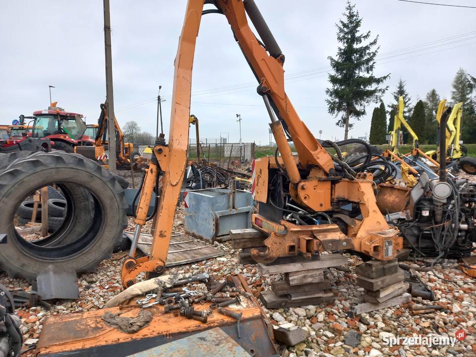 Kosiarka wysięgnikowa bijakowa do koszenia Turek