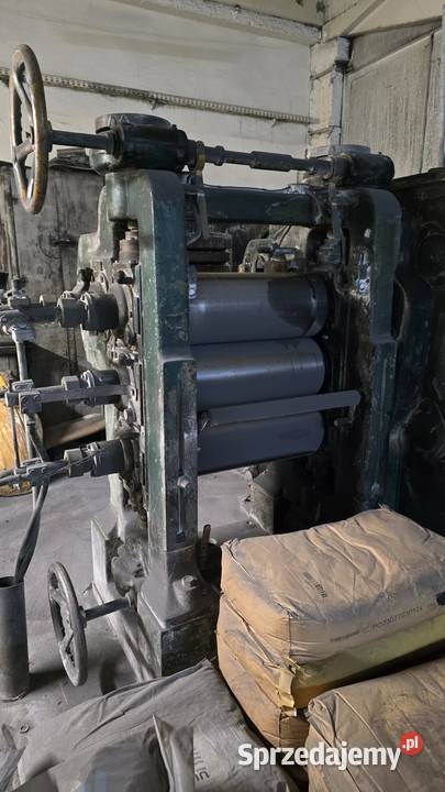 Kalander do gumy czterowalcowy 250 x 600mm Malbork sprzedam