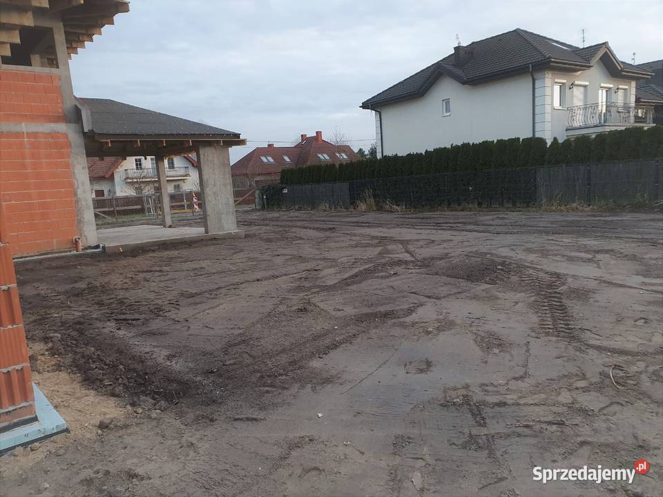 Przesiewana ziemia czarna ogrodowa pod trawnik Dom i Ogród Wiązowna sprzedam