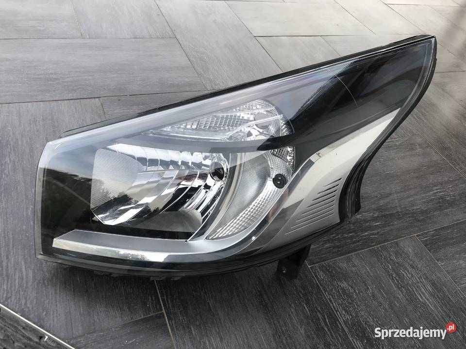 REFLEKTOR TRAFIC III VIVARO B 260605173R Gidle sprzedam