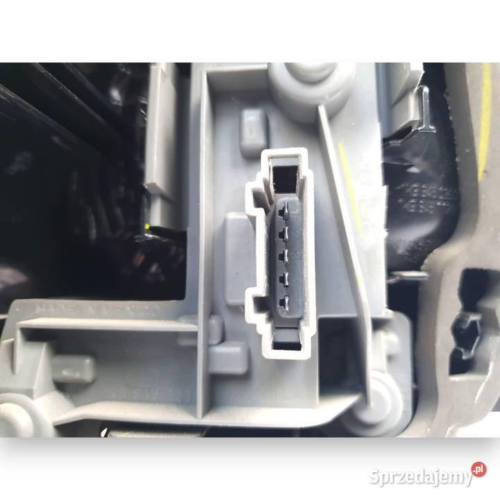 LAMPA PRAWA VW Golf VI kombi prawy tył tylna osobowe Chełm