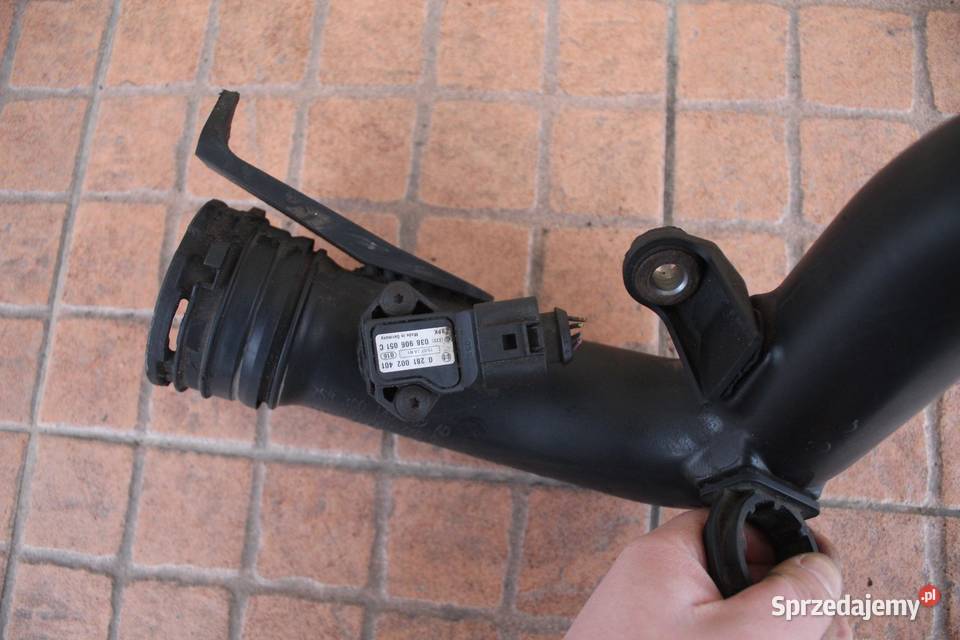 RURA PRZEWÓD INTERCOOLERA VW PASSAT B6 20 TDI Węże chłodnicy