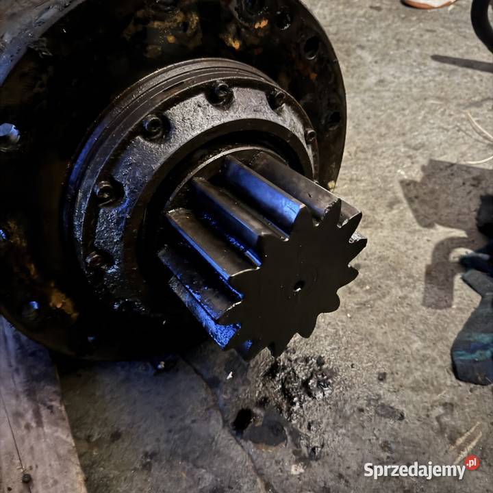 Reduktor obrotu koparki Holland E215 Katowice