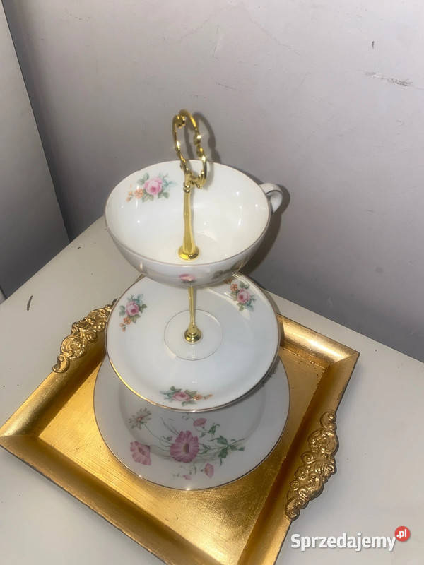 trzy poziomowa patera porcelanowa z motywem Kraków