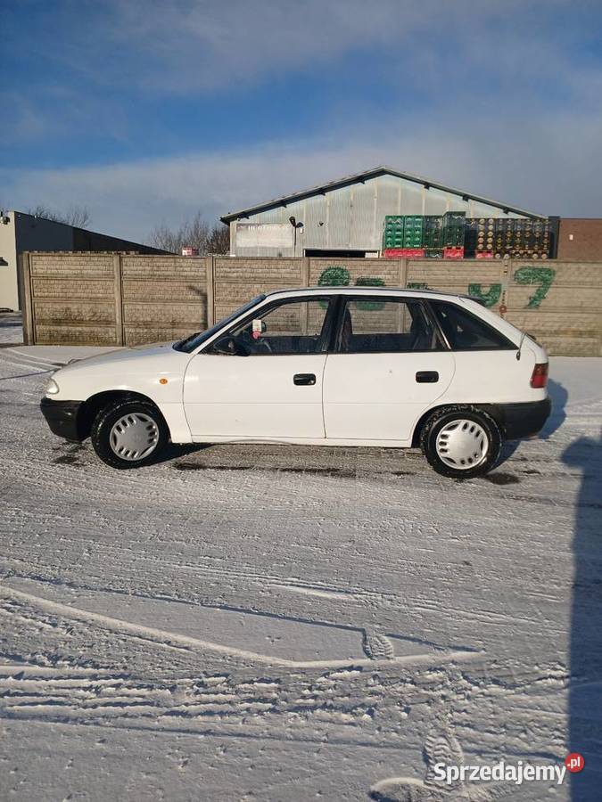 Opel Astra f benzyna Czersk sprzedam