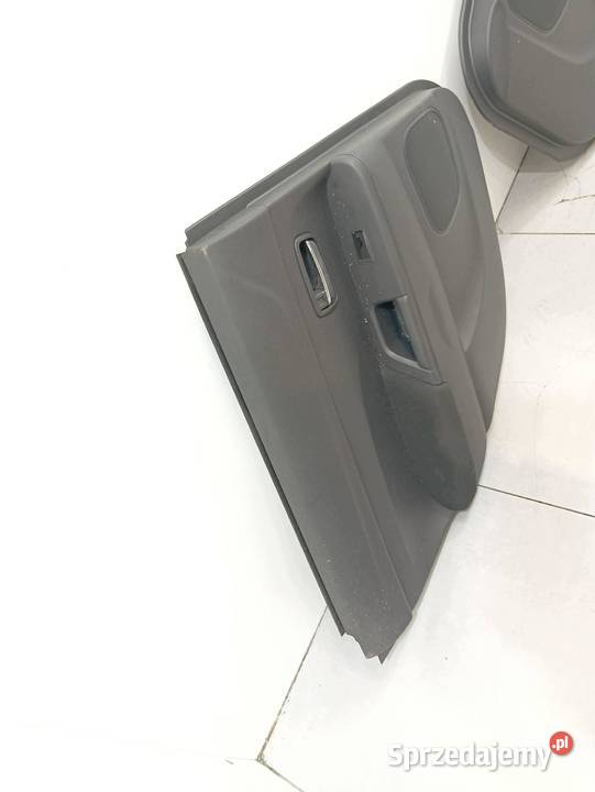 TAPICERKA BOCZEK LEWY PRAWY TYŁ KPL LIFT świętokrzyskie sprzedam