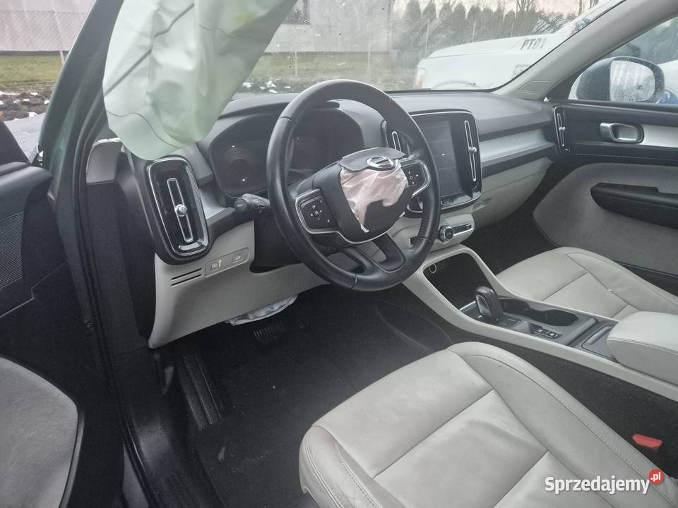 Volvo XC40 2019 20 AWD odpala i jeździ na automatyczna sprzedam