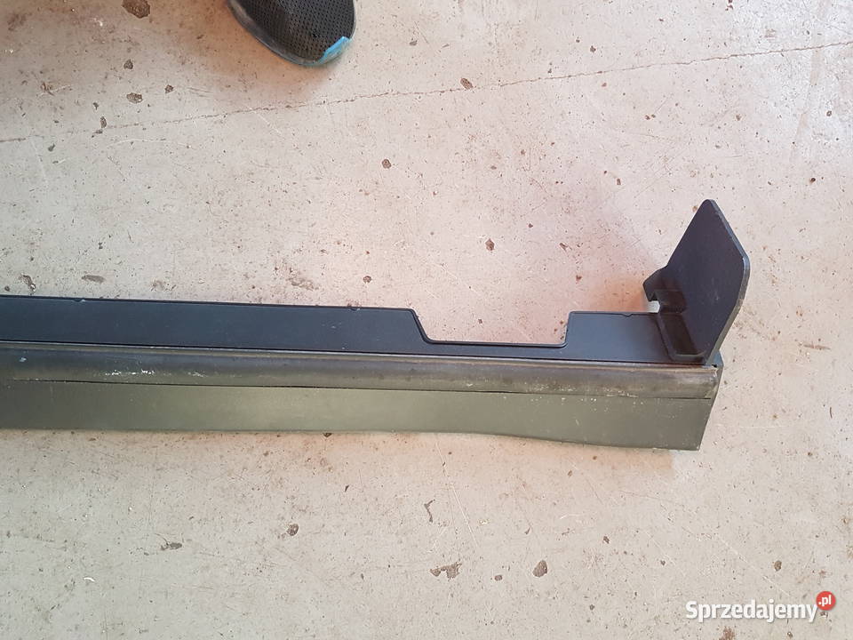 KIA SPORTAGE V 2022 2023 LISTWA PROGOWA PRAWA Turek sprzedam