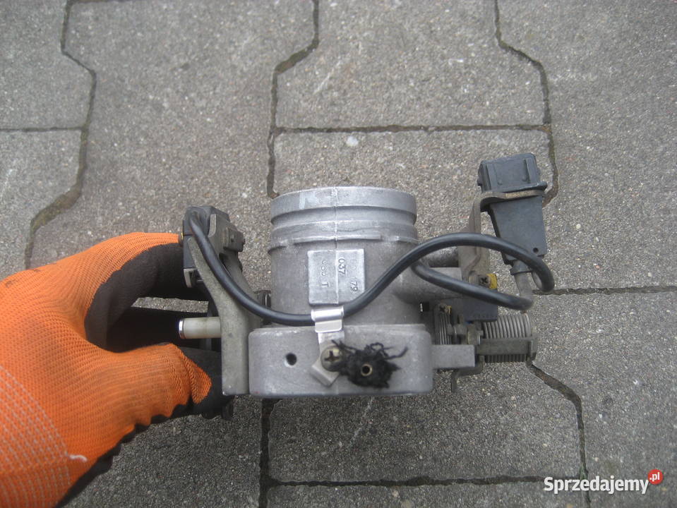 vw golf ii 8592r 18 benzyna przepustnica silnika Przepustnice Rakoniewice