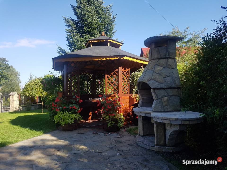 Kominek grill ogrodowy z kamienia piaskowego B5 Lubień