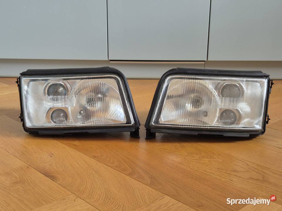 Reflektory potrójne halogenowe Audi 100 C4 L Wrocław