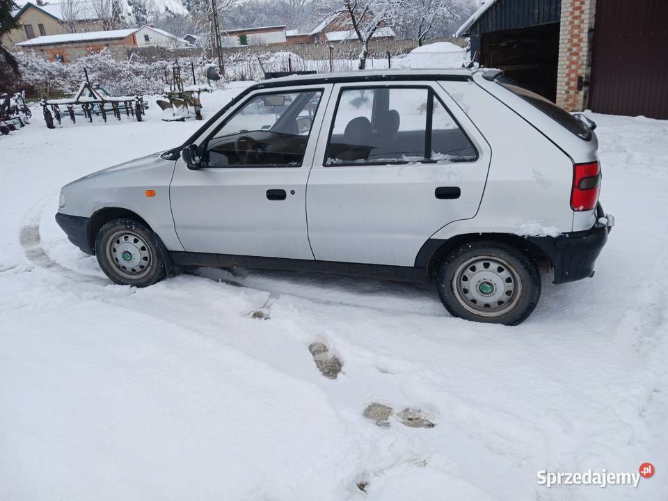 SKODA FELICJA benzyna