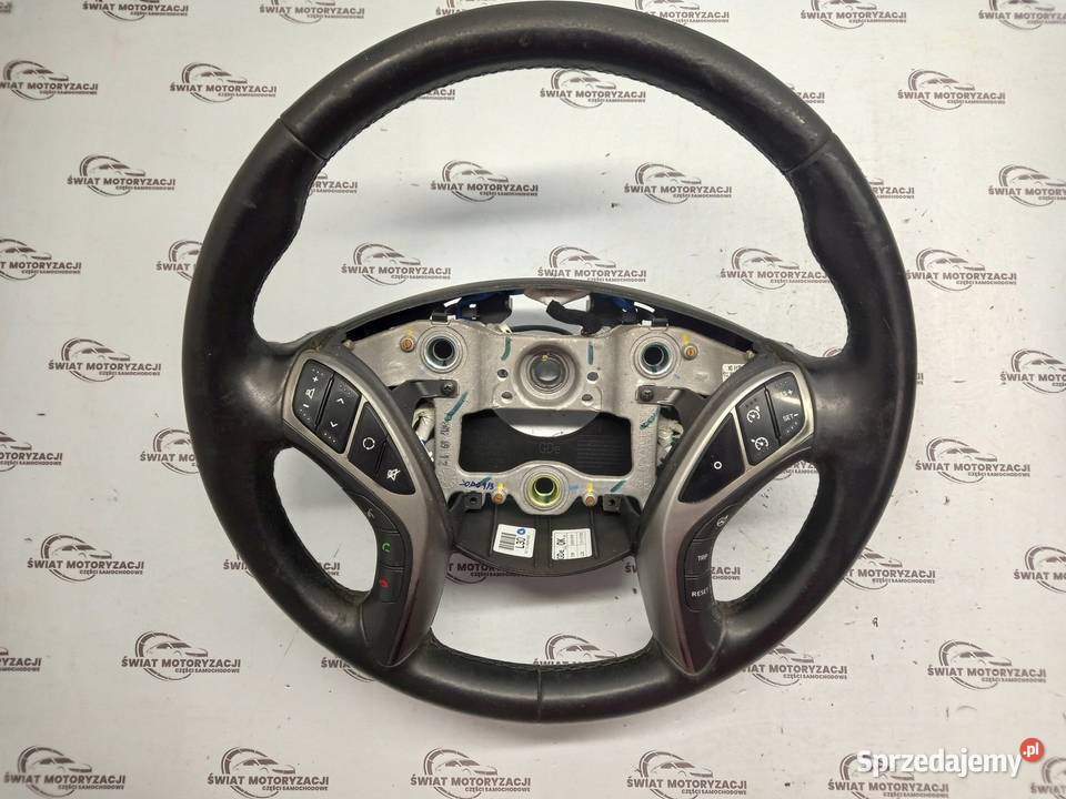 HYUNDAI I30 II 13r kierownica skórzana