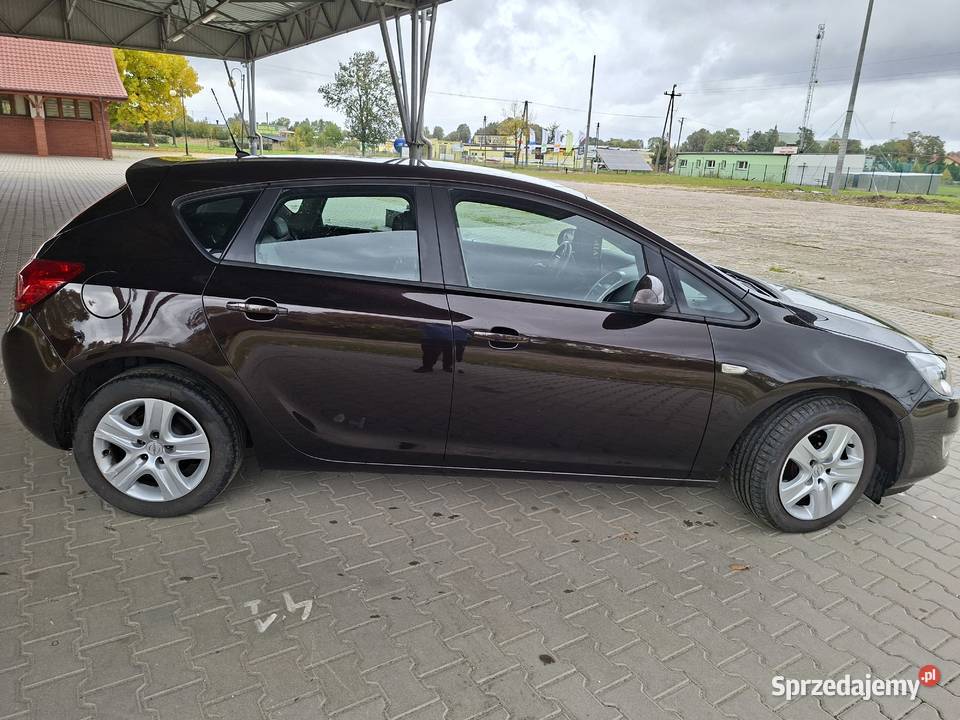 Astra J Salon Polska 95 16 benzyna Rawa Mazowiecka