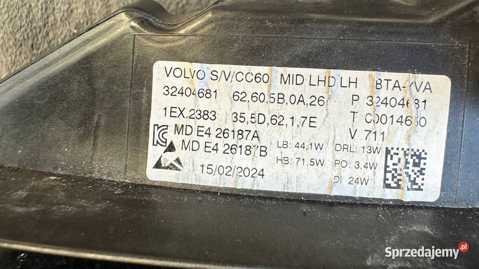 VOLVO S60 III V60 III MID LED LAMPA LEWA PRZÓD osobowe Gorzów Wielkopolski