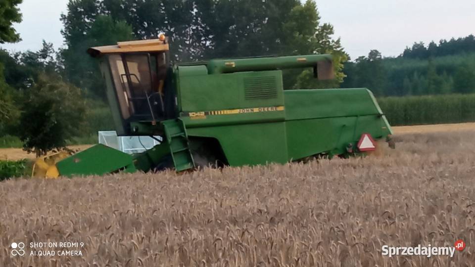 Kombajn John Deere 1042 rolnika nieuszkodzony