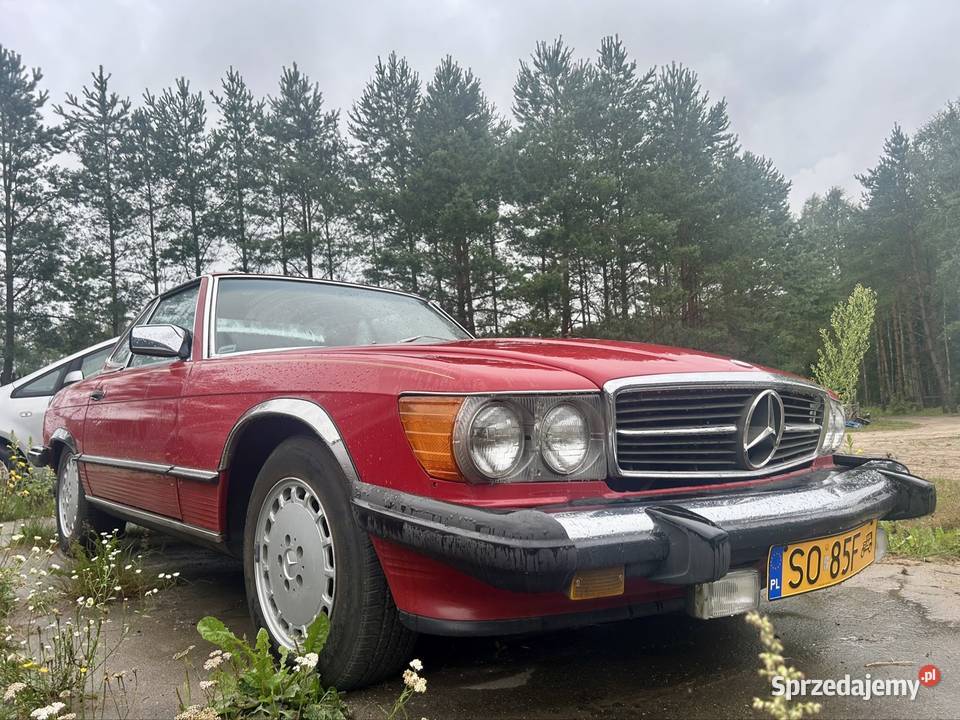 Mercedes Benz SL 560 V8 w107 czerwony Raduń