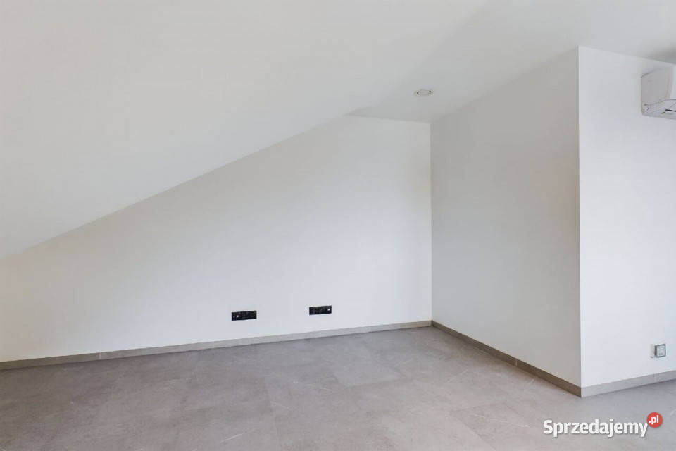 Lokal biurowy z antresolą Szaflarskiej 37.1m2 Nowy Targ