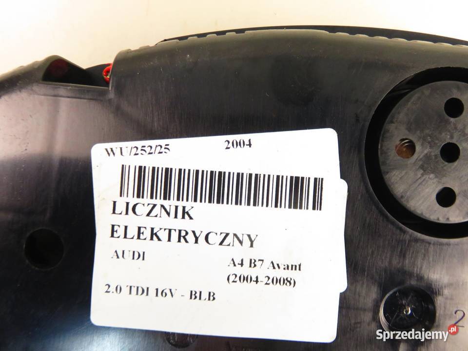 LICZNIK AUDI A4 B7 20 TDI 16V BLB 8E0920931D