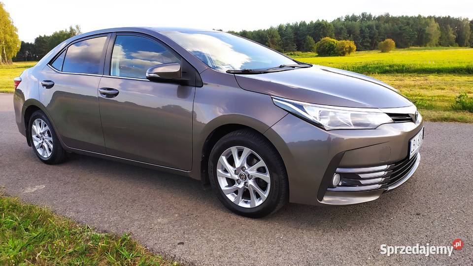 Toyota Corolla E18 2016r 16 132 LPGbenzyna 200000km Międzyrzec Podlaski