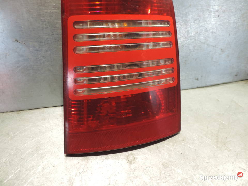 SKODA OCTAVIA 1 KOMBI LAMPA PRWY TYŁ Nowy Sącz