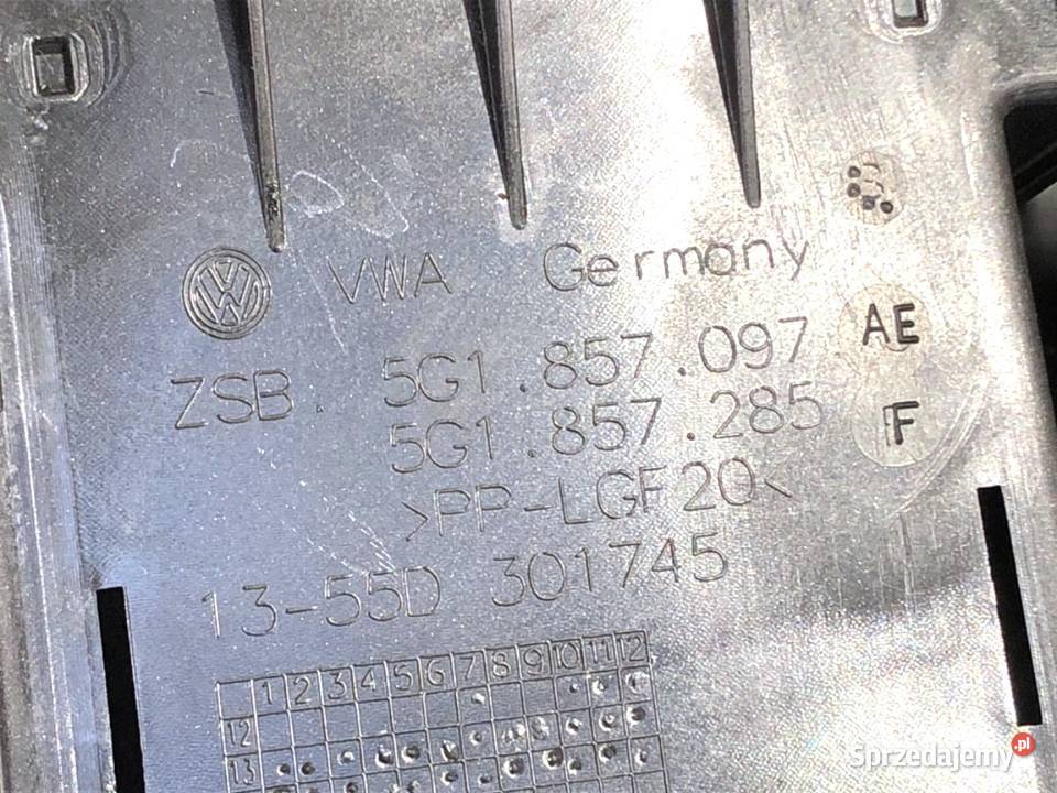 SCHOWEK PASAŻERA VW GOLF VII Kombi 5G1857097AE