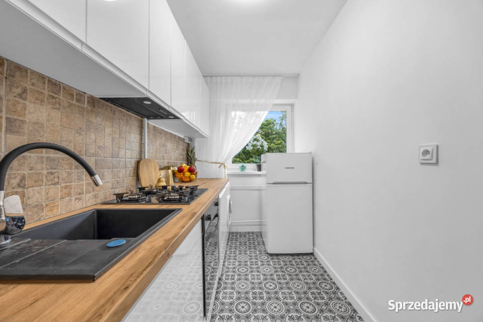 Bezpośrednio 2 pokoje 415m2 remoncie Warszawa