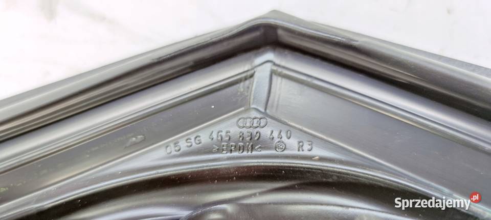 USZCZELKA DRZWI PRAWY TYŁ AUDI A6 C7 4G5839440 osobowe Przystajń