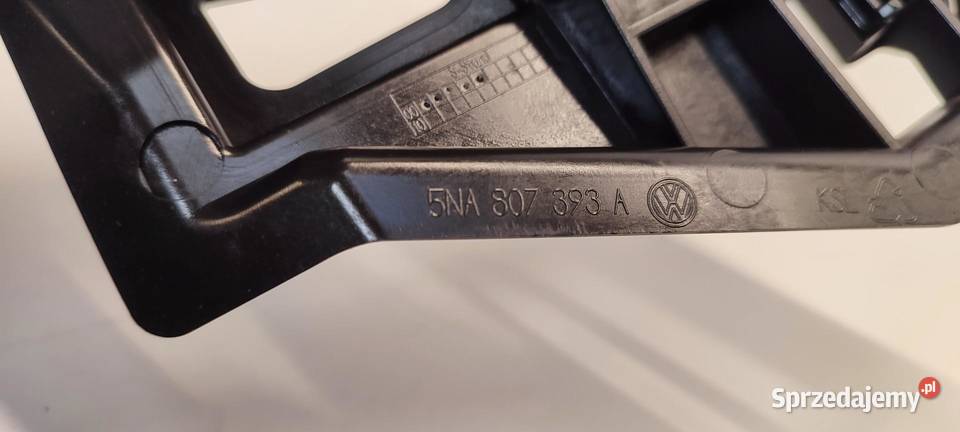 VW TIGUAN II ŚLIZG ZDERZAKA LEWY TYŁ 5NA807393A Części montażowe