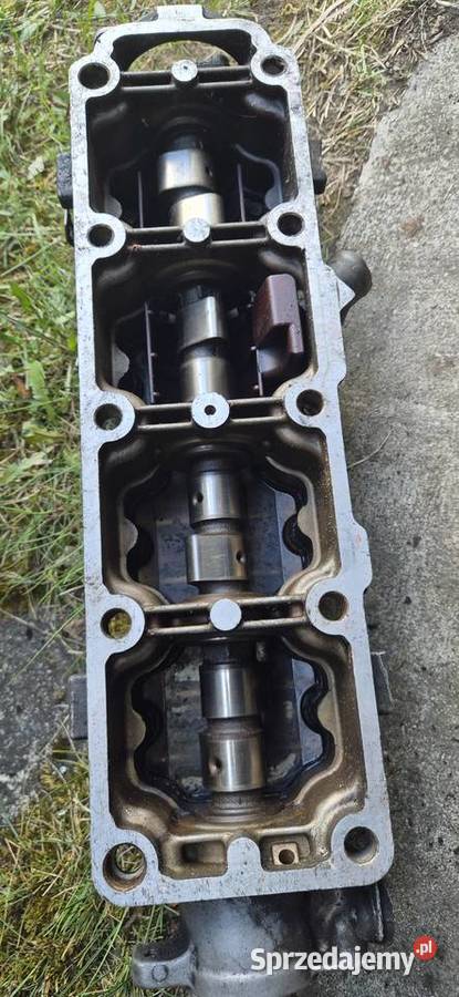 wałek rozrządu z obudową opel 90410996super stan Bełchatów