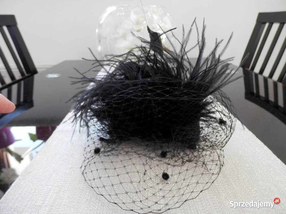 Toczek Fascynator Czarny Woalka Pióra Naturalne Dla kobiet Łomża