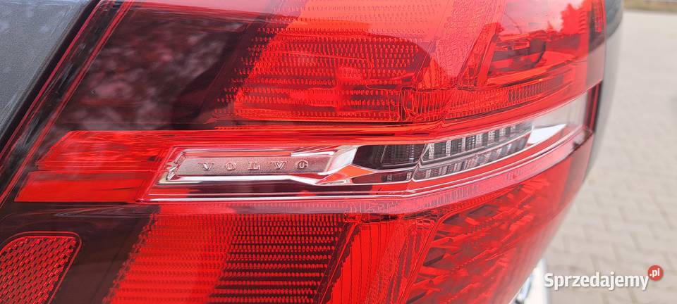 VOLVO XC60 T5 254 20 L AWD automat 8 biegów Warszawa sprzedam