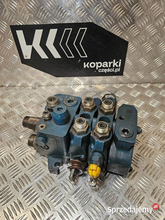 Rozdzielacz hydrauliczny przedni Holland Case