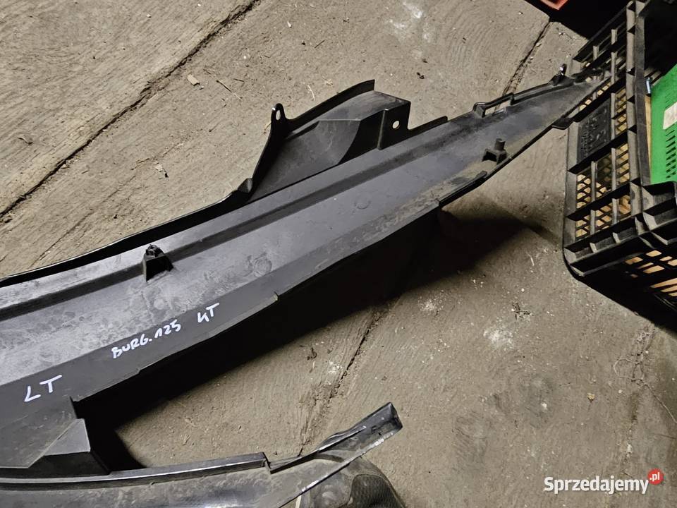 Suzuki Burgman 125 K7 plastik boczek lewy tylny Jelenia Góra sprzedam