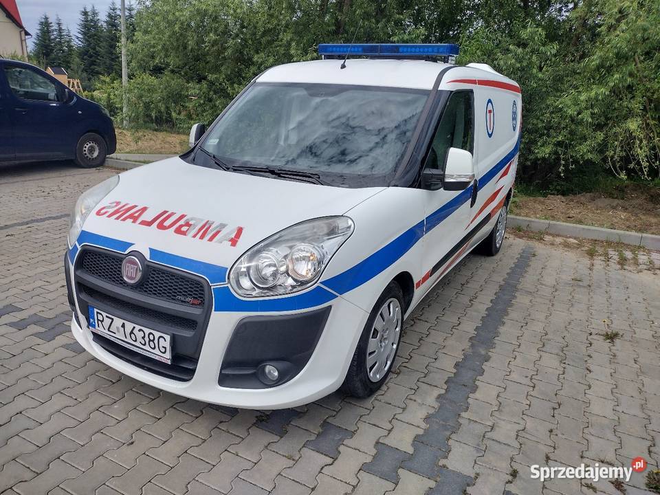 AMBULANS Fiat Doblo maxi 16 diesel 2011r niski możliwa zamiana Rzeszów