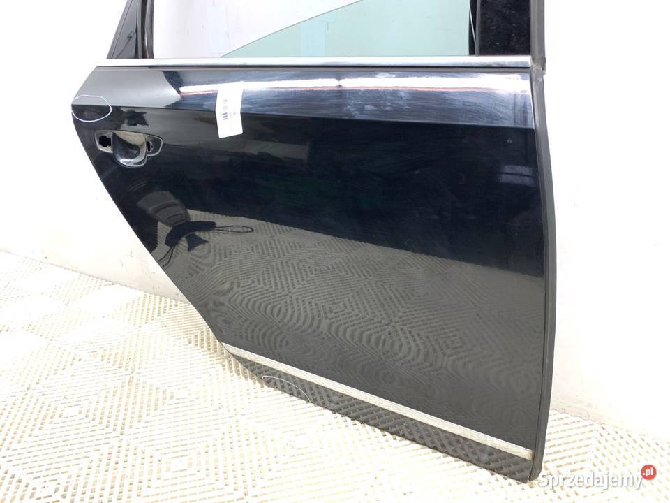 DRZWI PRAWY TYŁ VW PASSAT B7 SedanLimuzyna osobowe sprzedam