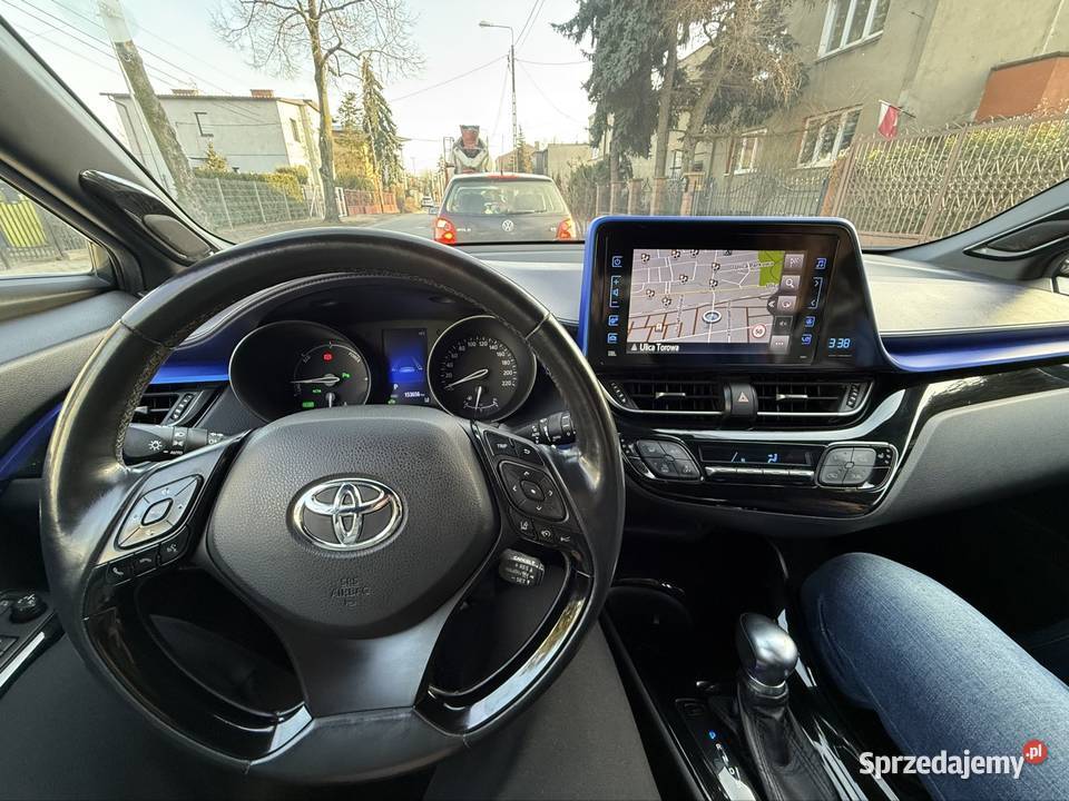 Toyota CHR 18 Hybryda topowa wersja SELECTION elektrycznie ustawiane fotele Pabianice