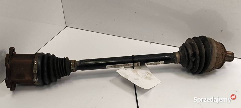 PÓŁOŚ PRAWA PRZÓD VOLKSWAGEN PHAETON 3D0407271F osobowe Lipno