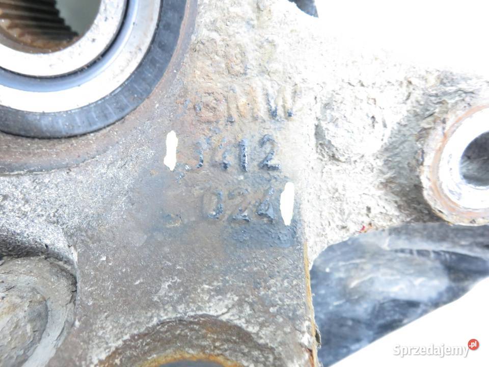 ZWROTNICA PRZEDNIA PRAWA BMW X3 E83 20 d 3412024 Piasty i łożyska kół