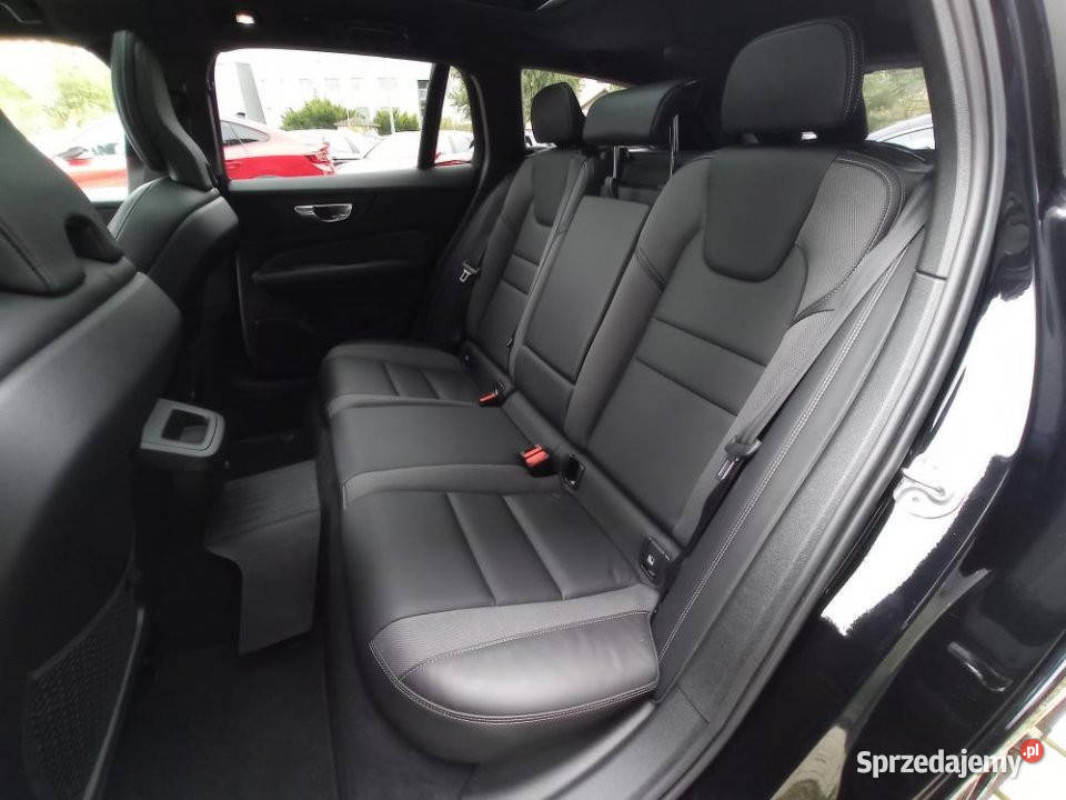 Volvo V60 2023r FV23 SalonPL Full LED Pilot Rok produkcji 2023 małopolskie