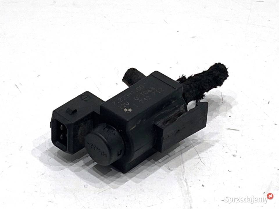 ZAWÓR PODCIŚNIENIA BMW E61 20 163 72234100 osobowe