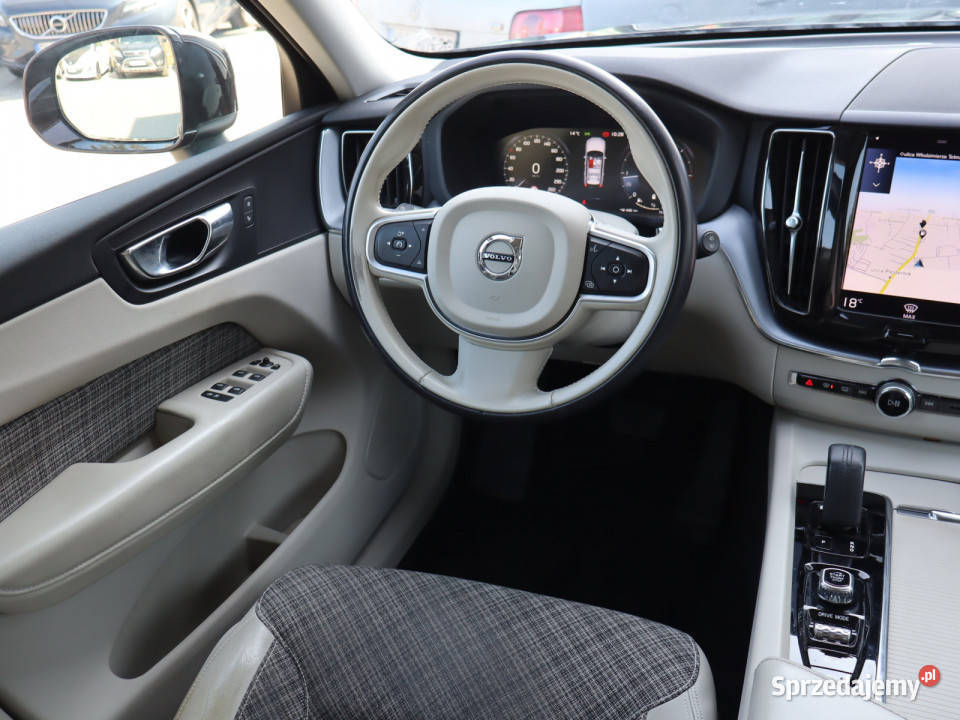 Volvo XC60 B4 AWD elektryczne lusterka Katowice