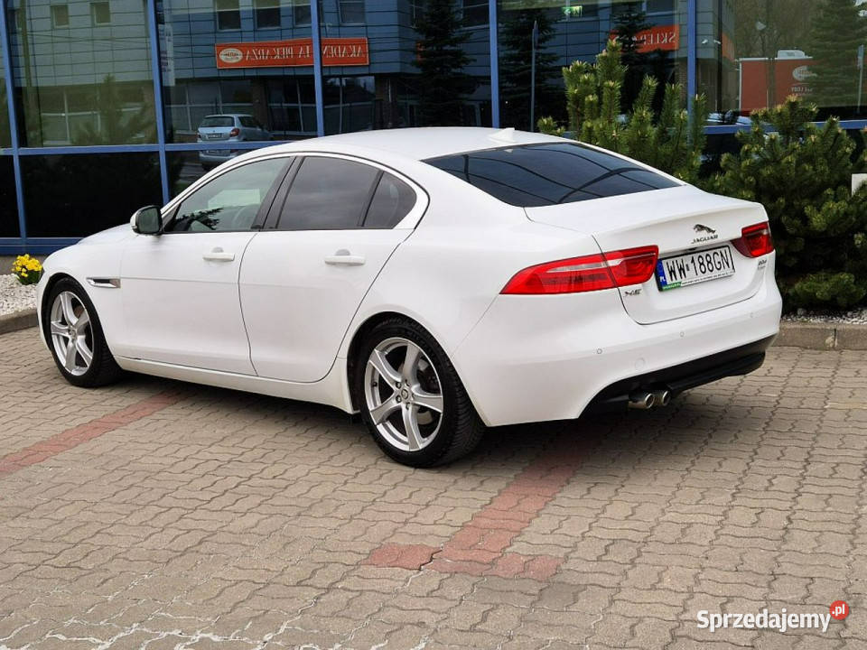 Jaguar XE 180 GWARANCJA automat nowe opony i XE