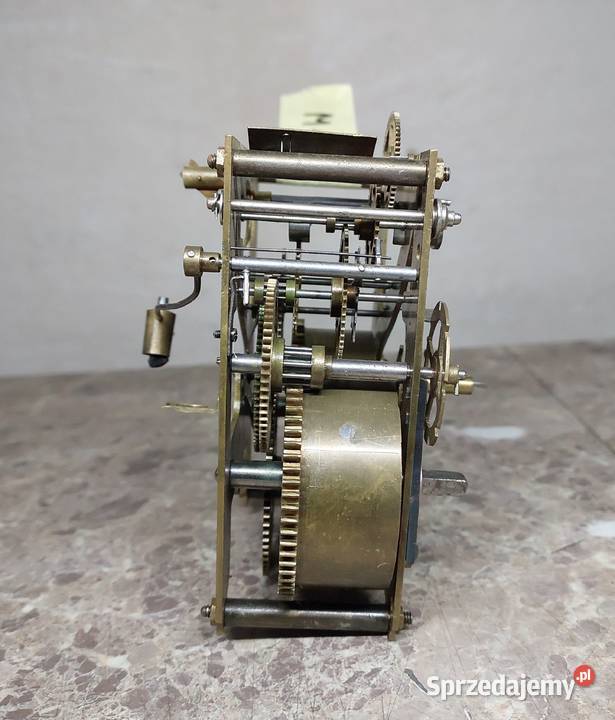 M158 Mechanizm starego zegara ściennego Kienzle Tczew