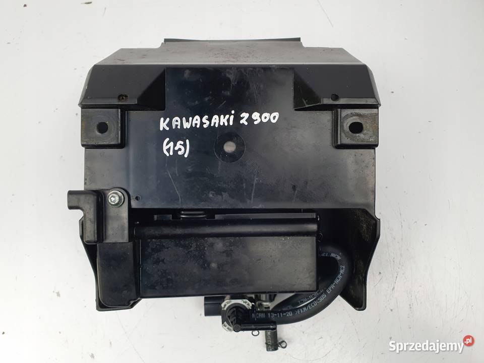 OBUDOWA AKUMULATORA OWIEWKA Kawasaki Z900 1924 Chełm